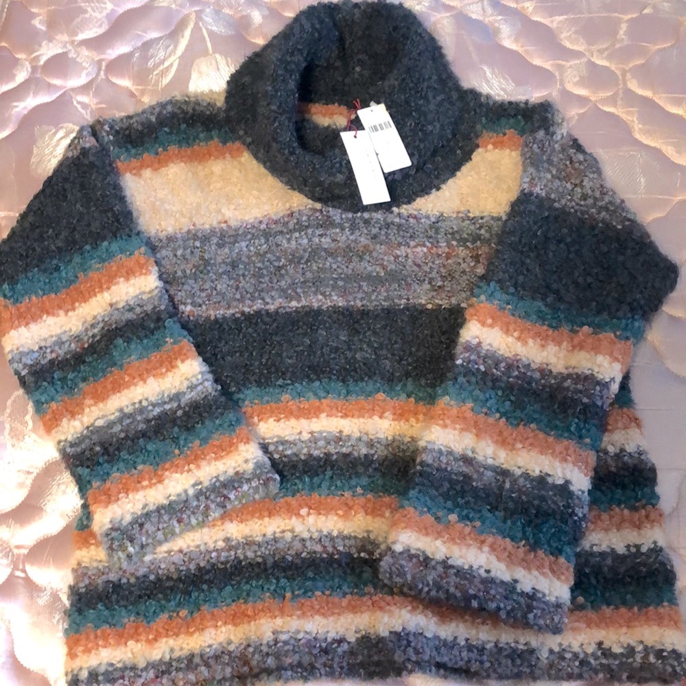 NEW NWT ANTHROPOLOGIE Italian yarn knitted sweater - Size Medium
